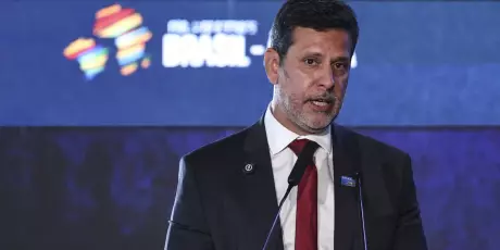 MEC exige investiga&ccedil;&atilde;o de amea&ccedil;as a universidades em redes sociais