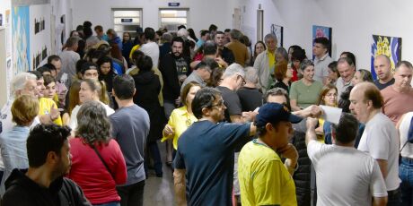  Eleitor que estiver na fila at&eacute; as 16h poder&aacute; votar mesmo ap&oacute;s hor&aacute;rio em MS