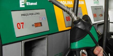 Ind&uacute;stria quer aumentar rendimento do etanol