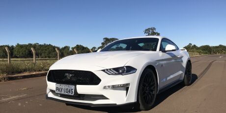 Ford Mustang chega oficialmente ao Brasil na vers&atilde;o GT Premium