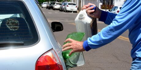 Com alta da gasolina, casos de pane seca aumentam em 50%