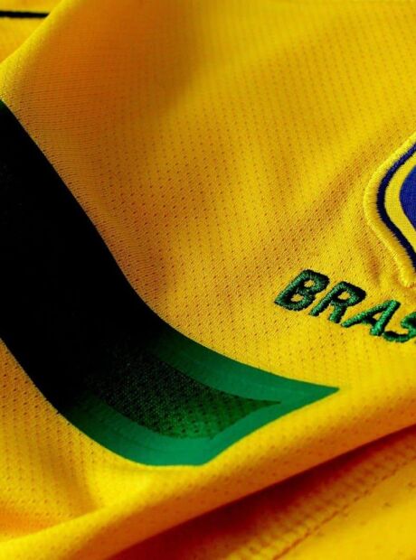 SBT e Galv&atilde;o prometem Copa para o povo: 'Estou adorando ningu&eacute;m estar acreditando no Brasil'