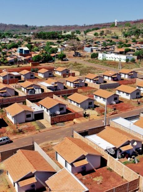 Emha abre 400 vagas com ajuda de R$ 4 mil para compra do primeiro im&oacute;vel