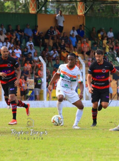 Águia Negra e Naviraiense disputam o título do estadual da Série B 