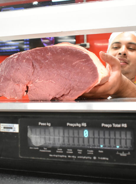 Pecuaristas de MS rechaçam boicote do Carrefour à carne e pedem retratação