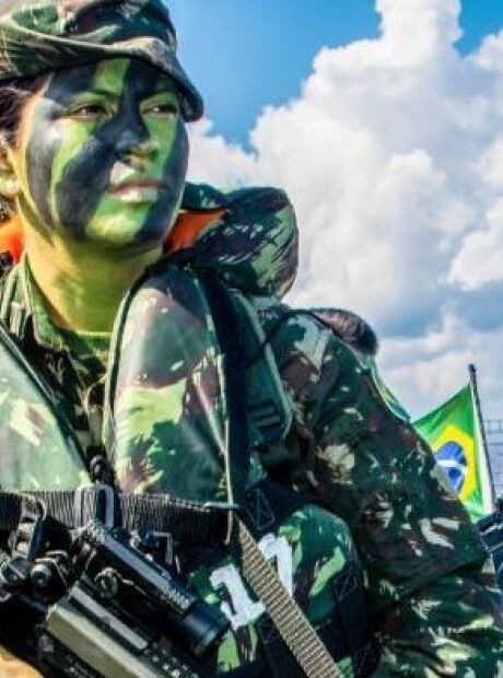 Mulheres poderão se alistar para o serviço militar em 2025