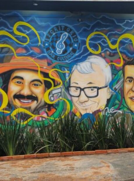 Higa imortaliza mural que homenageia artistas em Campo Grande