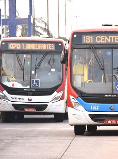 No "apagar das luzes" Prefeitura renova isenção fiscal do transporte público