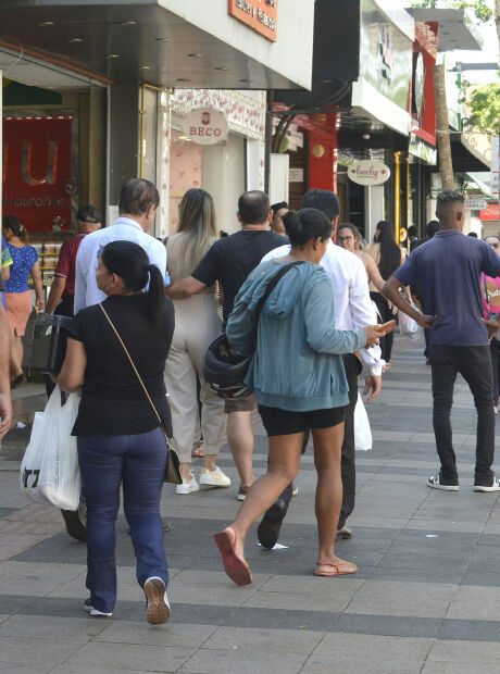 Inadimpl&ecirc;ncia recorde atinge 120 mil empresas e 1,2 milh&atilde;o de pessoas em MS