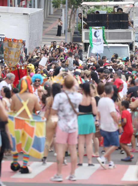 Inscri&ccedil;&otilde;es para ambulantes no Carnaval come&ccedil;am nesta quarta-feira
