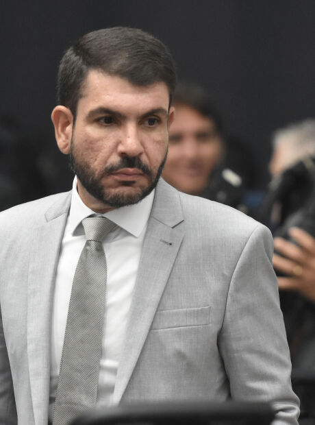 Justi&ccedil;a mant&eacute;m bloqueio de R$ 18,5 milh&otilde;es de Jamilson Name e Jamilzinho