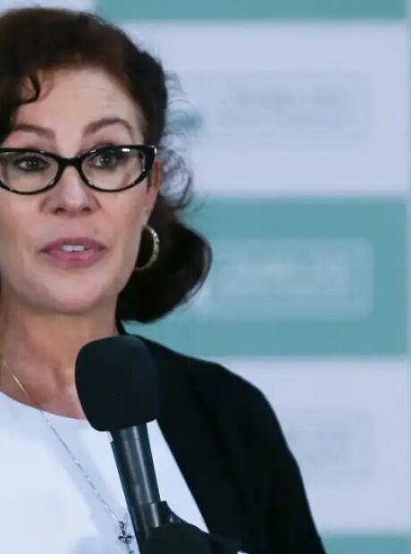 C&aacute;rmen L&uacute;cia vota pela confirma&ccedil;&atilde;o da cassa&ccedil;&atilde;o de Zambelli e conclui placar da Primeira Turma