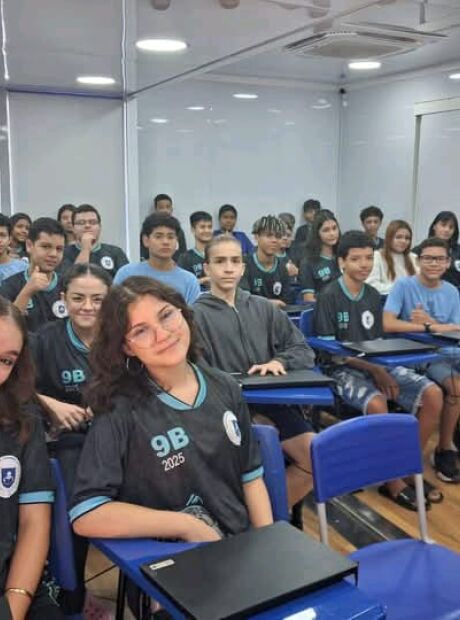 Mais de 2 mil alunos de Campo Grande recebem certificado no curso da Carreta Digital