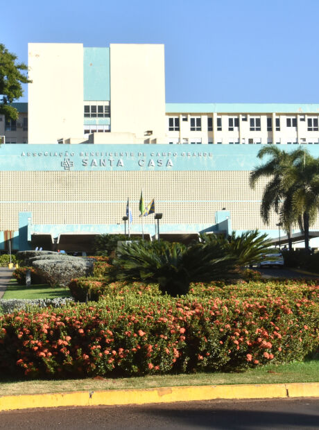 Beb&ecirc; de dois anos &eacute; internado com convuls&atilde;o ap&oacute;s beber meia garrafa de catuaba