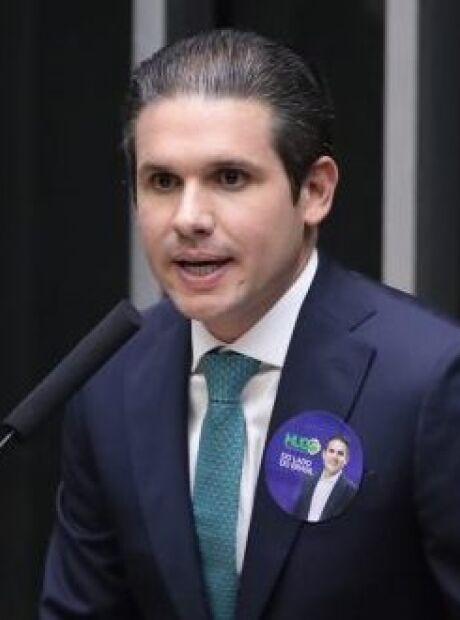 Motta aguarda assessoria jurídica da Câmara para definir posse de suplente de Zambelli