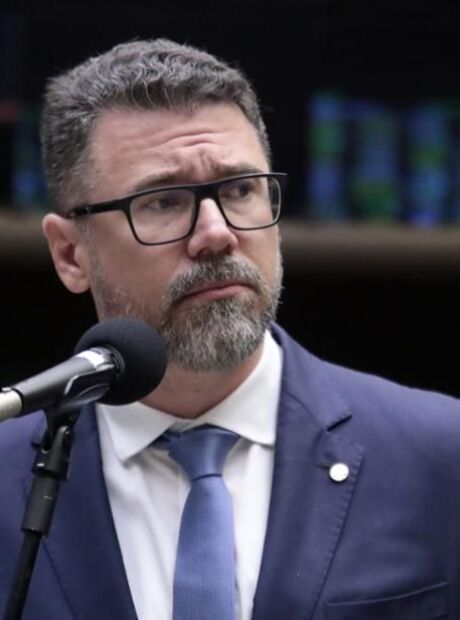 Conselho de &Eacute;tica vota pela suspens&atilde;o de dois meses do mandato de Pollon