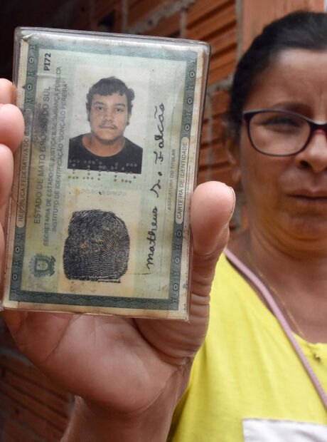 Pol&iacute;cia investiga se metanol pode ter sido a causa da morte de rapaz em MS