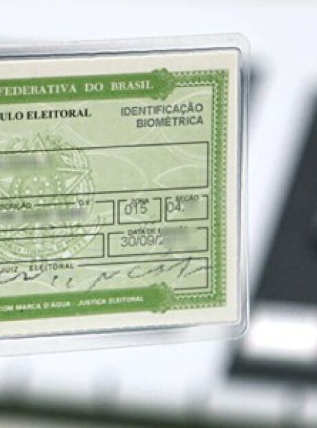 Eleitor tem um m&ecirc;s para regularizar pend&ecirc;ncias e ficar apto a votar