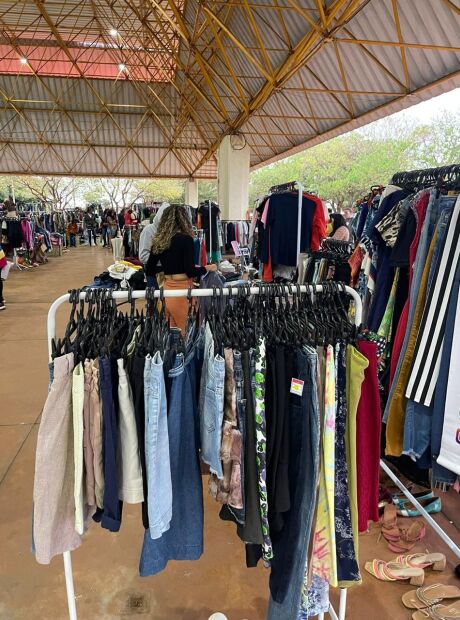 Evento re&uacute;ne 35 brech&oacute;s com 30 mil itens a partir de R$ 2,00