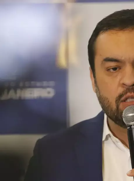 Ap&oacute;s 121 mortes, Castro ganha mais de meio milh&atilde;o de seguidores em rede social