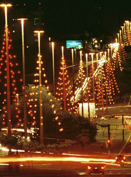 Prefeitura abre licita&ccedil;&atilde;o de R$ 1,9 milh&atilde;o para contratar ilumina&ccedil;&atilde;o natalina