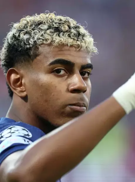 Xabi Alonso evita pol&ecirc;mica com Yamal antes do cl&aacute;ssico deste domingo