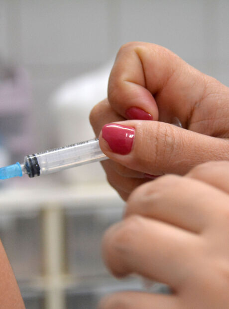 MS vai receber mais de 10 mil doses da vacinas contra o v&iacute;rus da bronqueolite