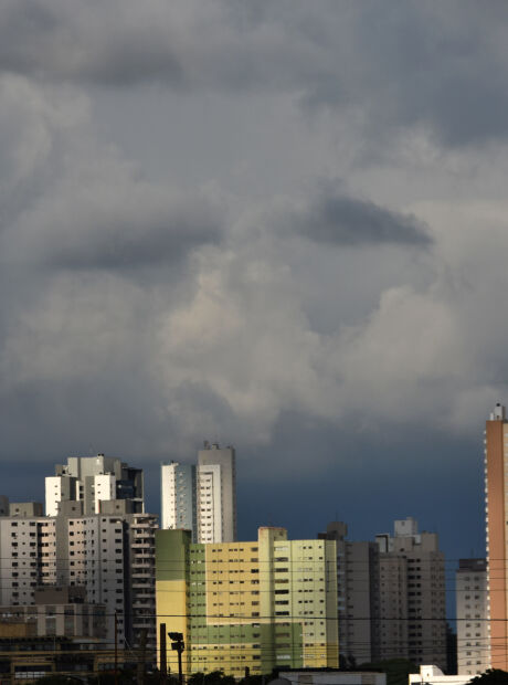 Fim de semana terá calor de 40°C, mas frente fria chega na segunda