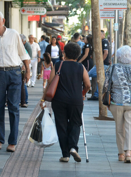Expectativa de vida no Brasil atinge maior número desde 1940