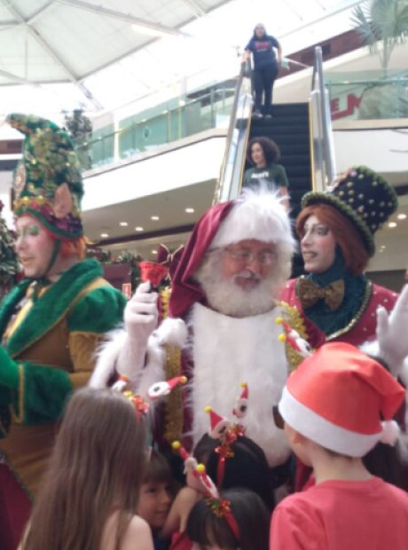 Papai Noel chega com 'Natal dos Doces' em shopping de Campo Grande