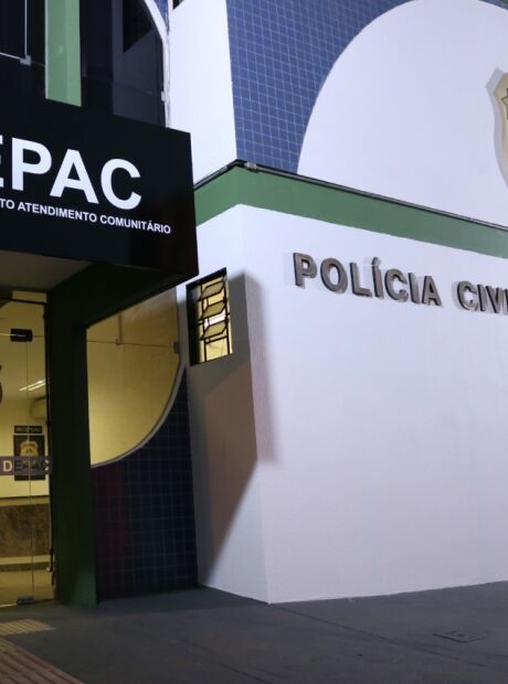 Motorista de aplicativo tem carro roubado e termina na Bol&iacute;via