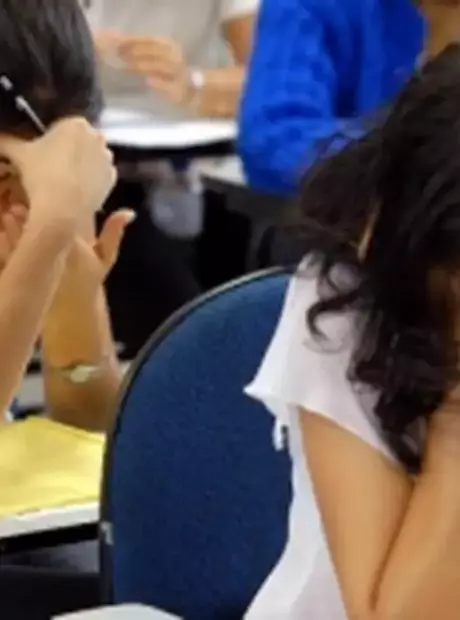 Enem 2025: O que faz uma reda&ccedil;&atilde;o perder ponto ou ser zerada?