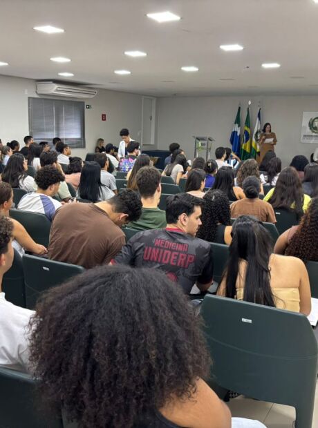 Estado zera a fila de espera para bolsas de estudo