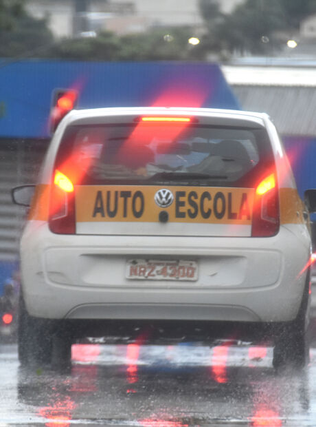 Mudan&ccedil;a na CNH pode ser "caos financeiro" em autoescolas, diz sindicato