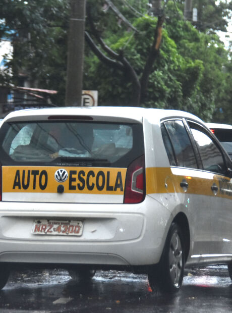 Autoescolas tentam reverter no STF regras que baratearam a CNH