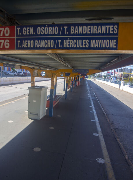 Greve dos &ocirc;nibus chega ao 4&ordm; dia mesmo com interven&ccedil;&atilde;o da justi&ccedil;a