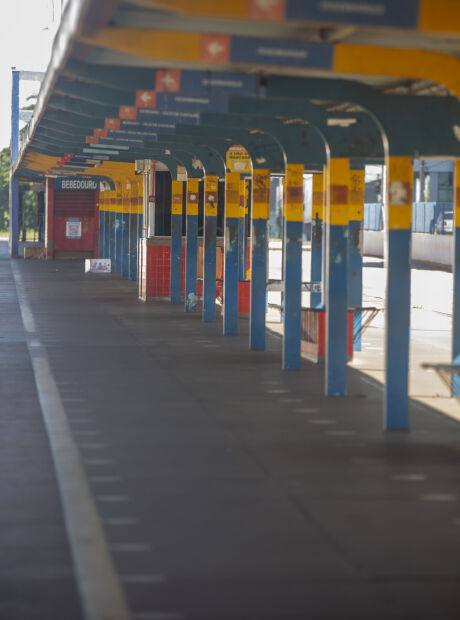 Motoristas ignoram multa de R$ 200 mil e Campo Grande segue sem &ocirc;nibus