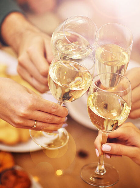 Psiquiatra alerta para excessos nas festas, que podem desencadear depend&ecirc;ncia qu&iacute;mica