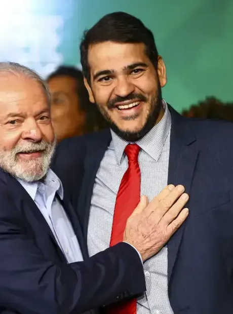 Lula diz ser amigo de Motta e Alcolumbre e ter confian&ccedil;a de que Messias ser&aacute; aprovado no Senado