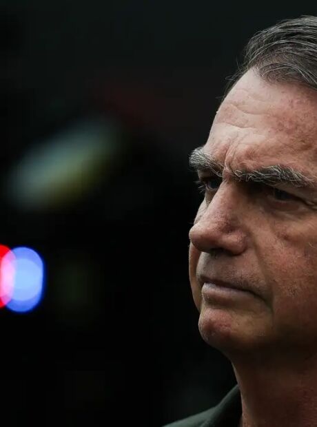 PF conclui que Bolsonaro precisa de cirurgia de h&eacute;rnia