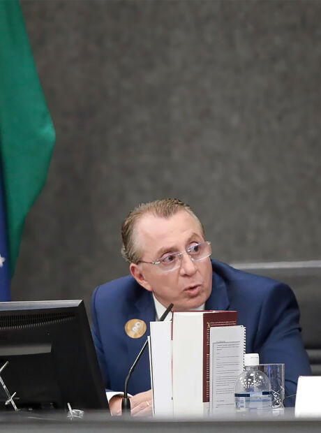 CNJ proíbe juiz coach e limita participação em eventos e cursos