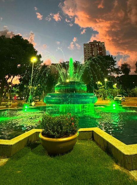 Pra&ccedil;a Ary Coelho reabre neste s&aacute;bado para festas natalinas, veja a programa&ccedil;&atilde;o