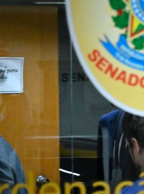 CPMI prende ex-coordenador do INSS ap&oacute;s 9 horas de depoimento