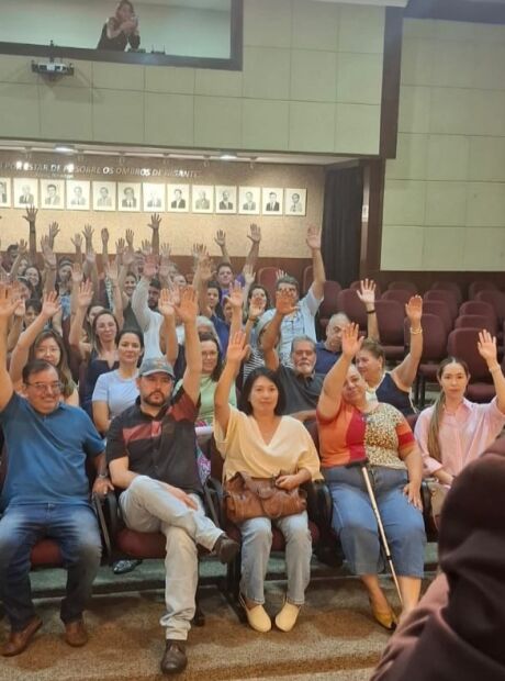 Dentistas negam proposta de Adriane Lopes e podem virar ano em greve