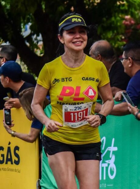 De atestado m&eacute;dico, secret&aacute;ria da Capital &eacute; flagrada em corrida de rua de Bonito