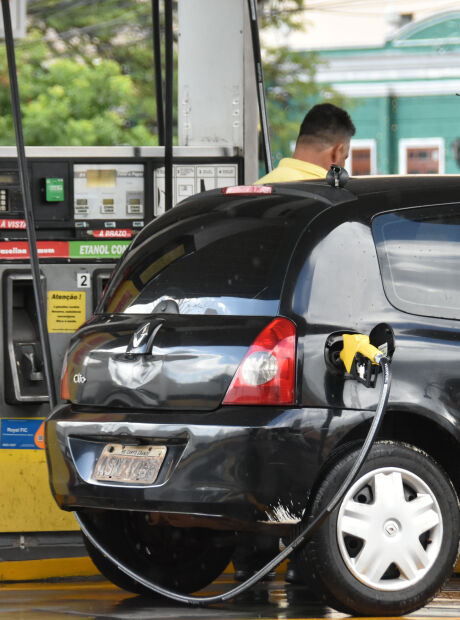 Com aumento de imposto, pre&ccedil;o da gasolina sobe outra vez em MS