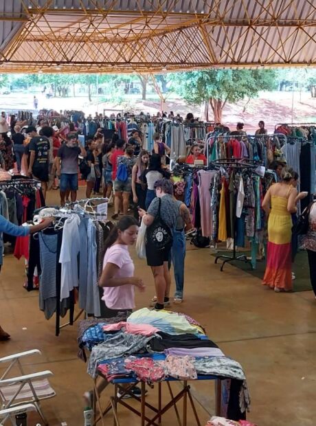 Evento re&uacute;ne 60 brech&oacute;s com 30 mil itens a partir de R$ 2,00