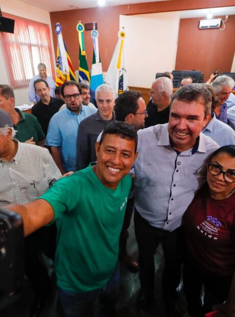 Riedel ter&aacute; desafio de transformar em votos o apoio de todos os prefeitos de MS