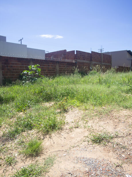 Tarifa&ccedil;o em terrenos baldios afetou mais de 33 mil im&oacute;veis em Campo Grande