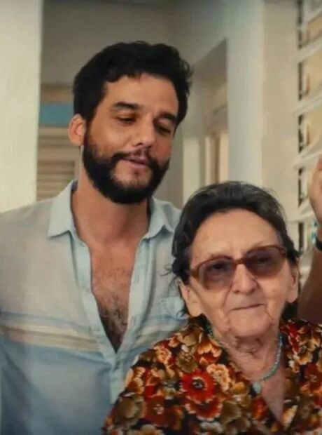 Premiado longa-metragem estrelado por Wagner Moura volta hoje ao circuito da Capital